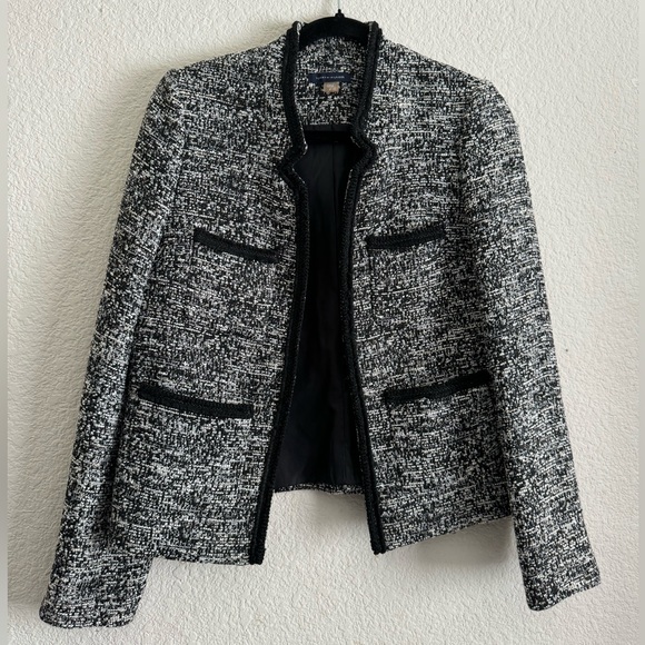 Tommy Hilfiger Size 4 Black White Grey Red Inner Lining + Black Lining - Picture 2 of 11